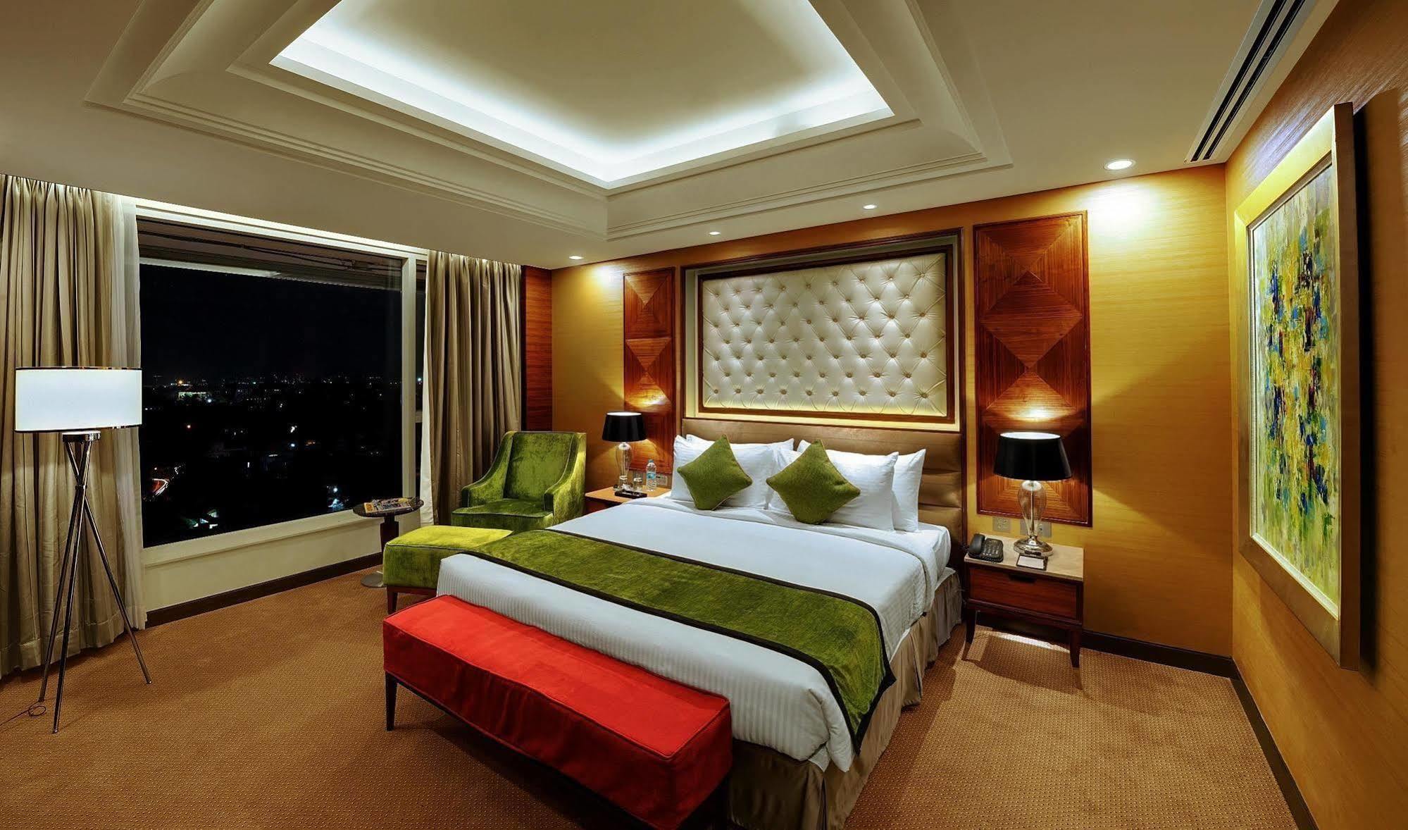Sayaji Kolhapur Otel Dış mekan fotoğraf